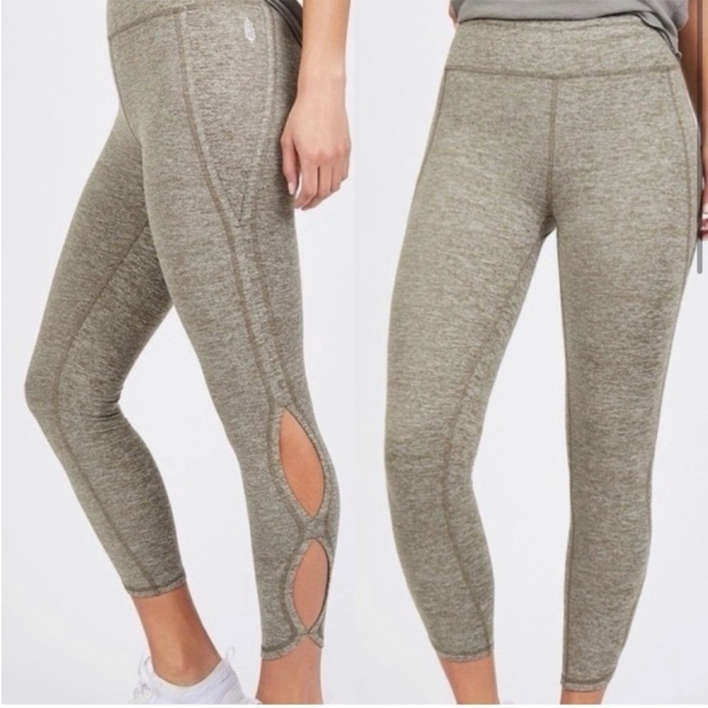 FREE PEOLE MOVEMENT | infinity cutout crop highrise leggings,army green, size XS